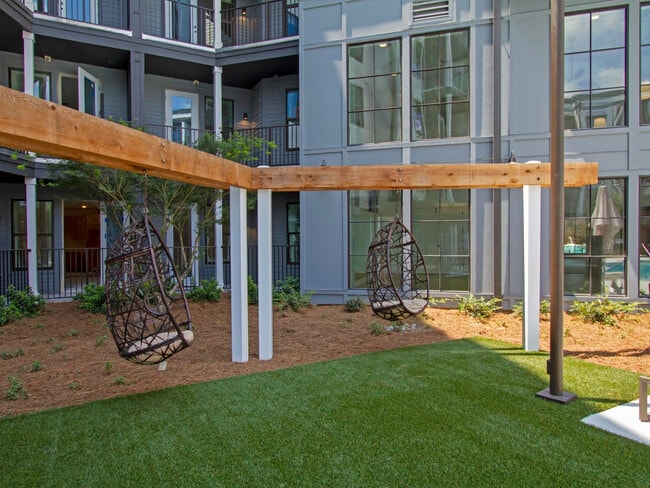 Spectator - Spectator Apartments