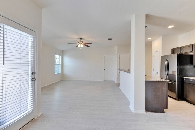 Photo - 12904 Pealing Wy