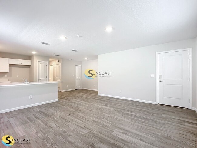 Photo - 6499 Breezy Oaks Wy Unidad 202