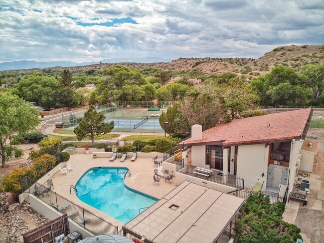 Photo - HOUSE - CORNVILLE - OAK CREEK VALLEY
