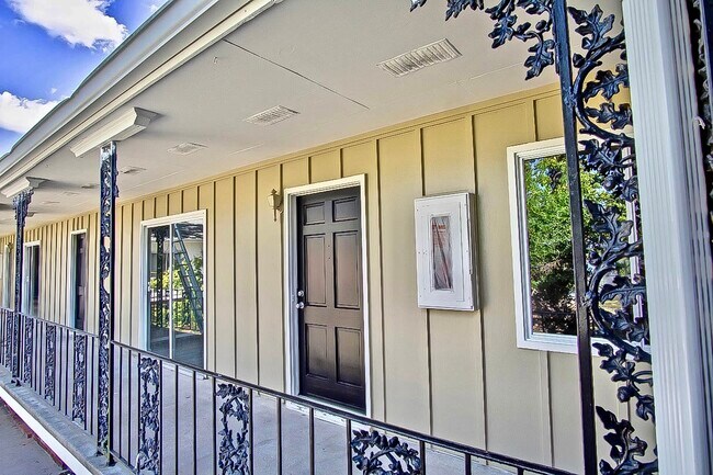 Photo - 240 Harmon Ave