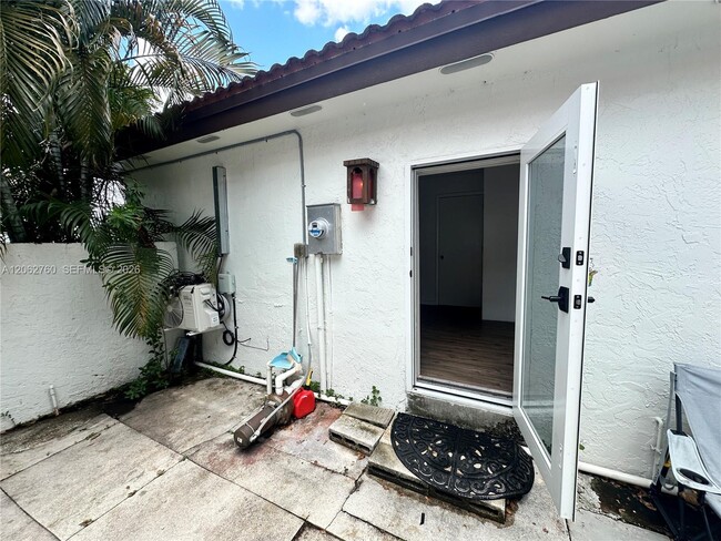 Photo - 17843 NW 63rd Ct Unit 0