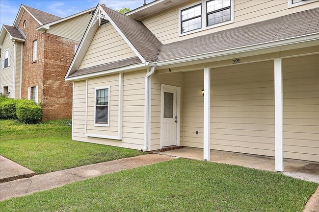 Photo - 221 Brendalwood Blvd Unit A