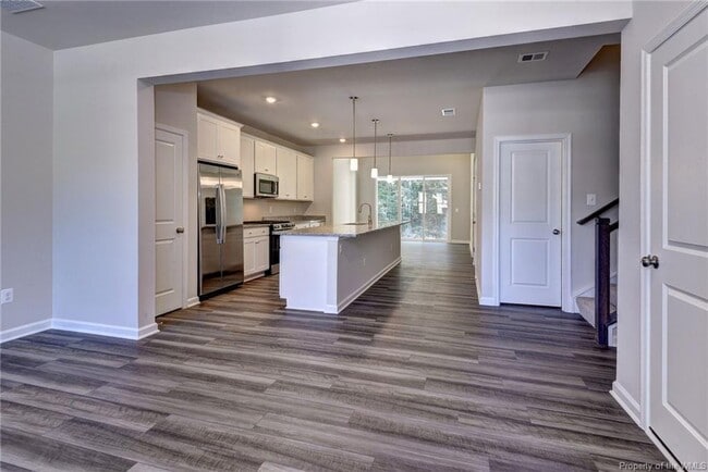 Photo - 4090 Isaac Cir