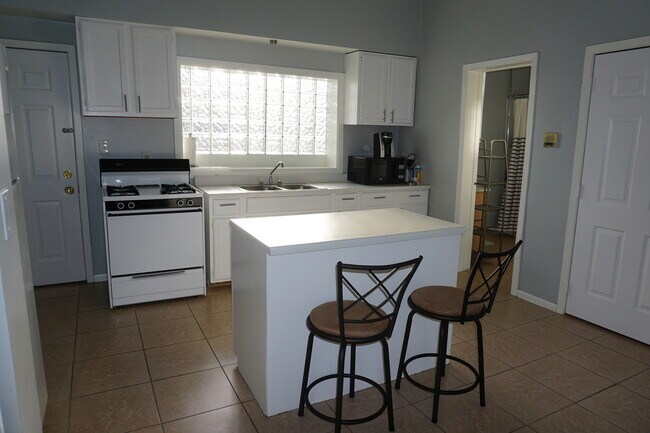 Photo - 1312 S Wabash Ave