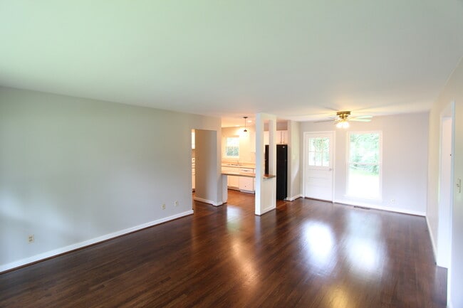 Photo - 3025 La Haven Cir