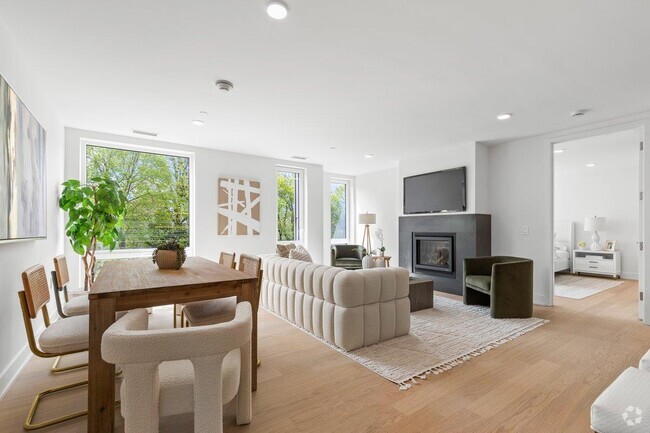 Building Photo - 33 Calvert St Unit PH9 Rental