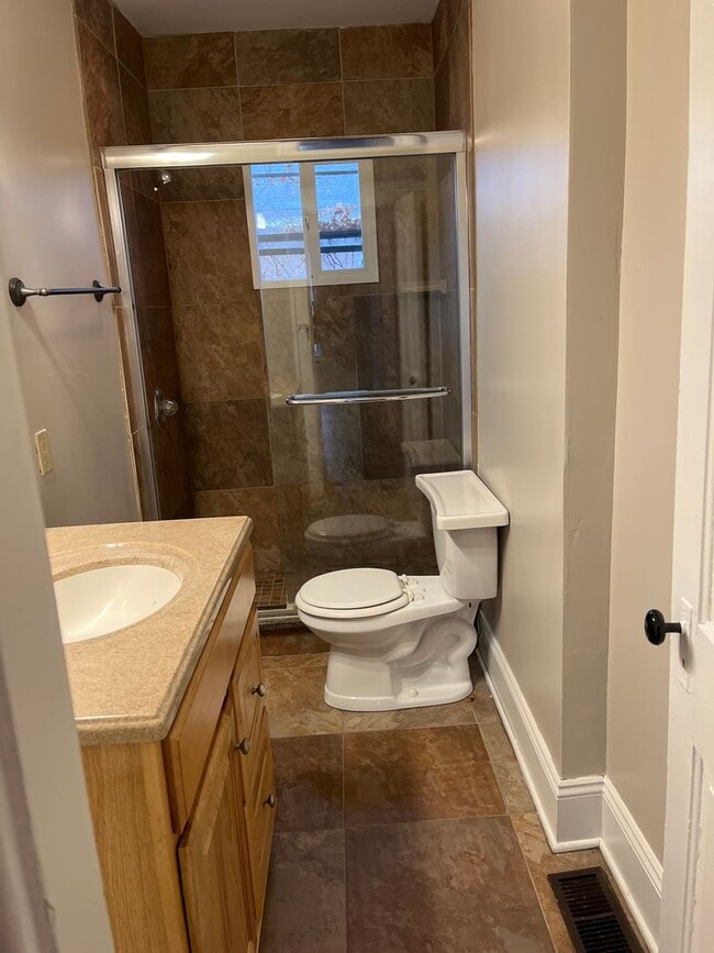 Photo - Muir - 1219-1221 Forsythe Ave Unidad 1219 Forsy