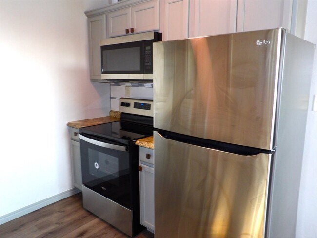 Photo - 505 Oak Ave Unit B1