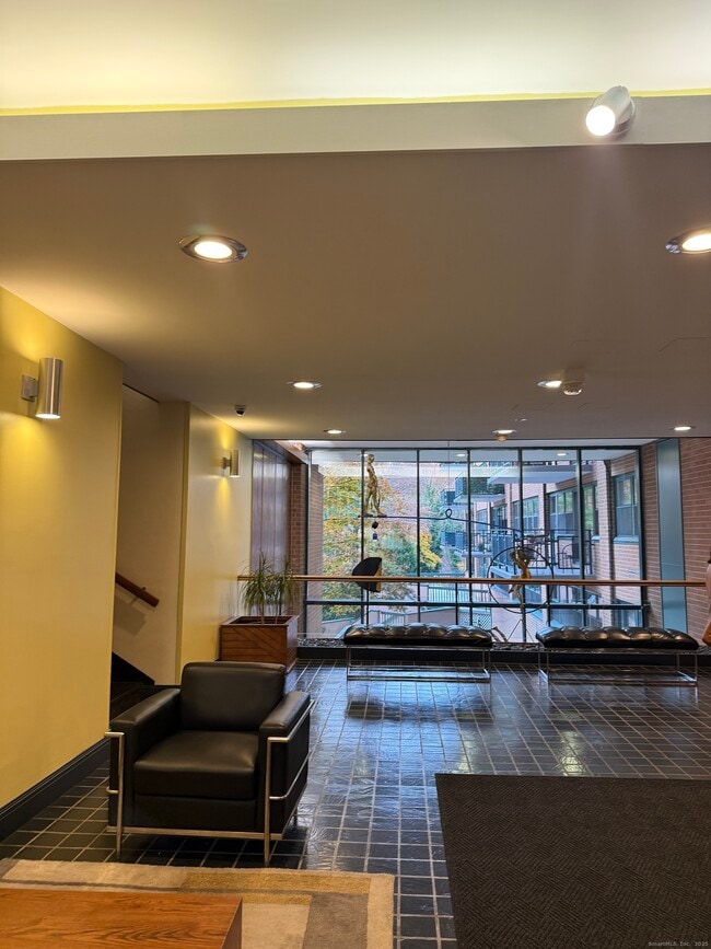 Photo - 31 Woodland St Unit 6N