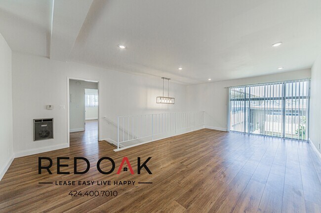 Building Photo - 21700 Roscoe Blvd Unit 207