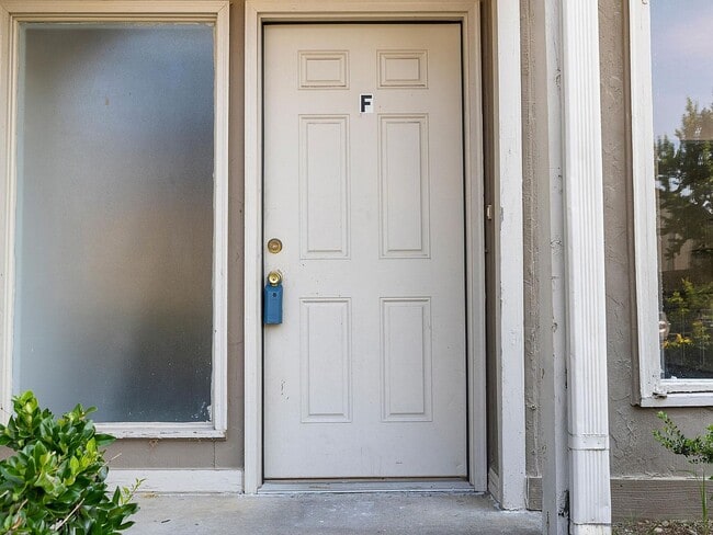 Photo - 1189 Ashborough Dr Unit F