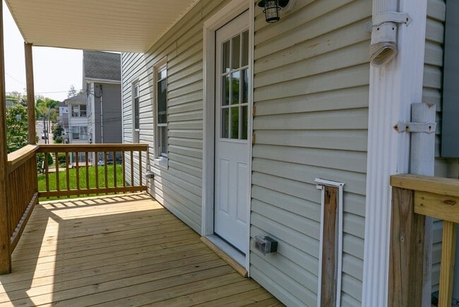 Photo - 10 5th Ave Unit 3