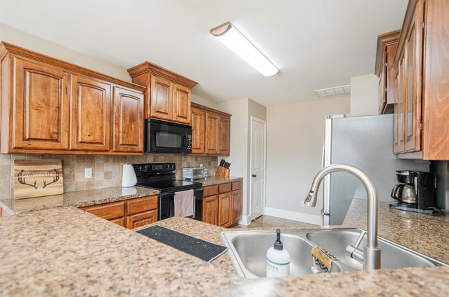 Photo - 19107 River Rock Dr