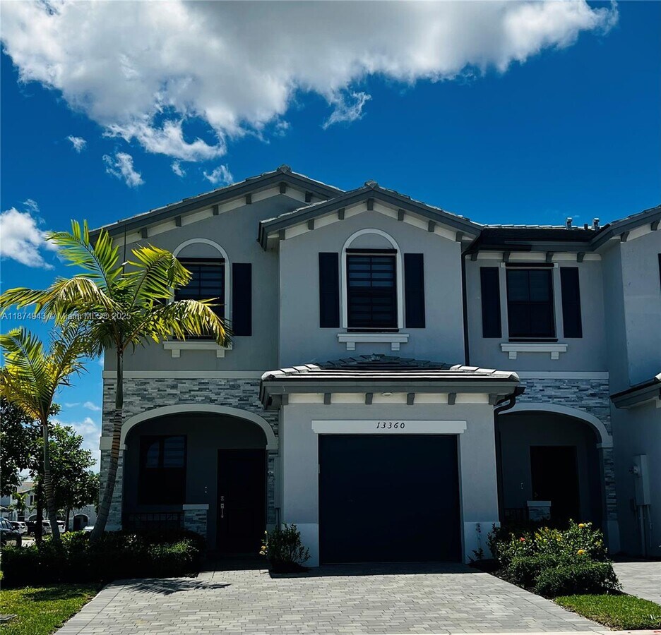 Photo - 13360 SW 286th St Townhome