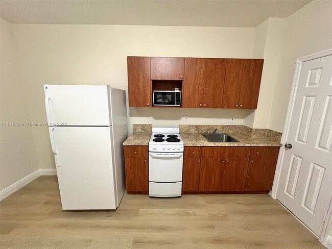 Photo - 8411 Biscayne Blvd Unit 5