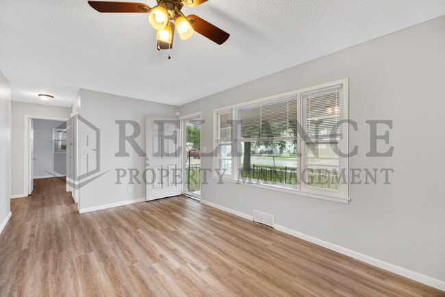 Photo - 2322 S Vine St