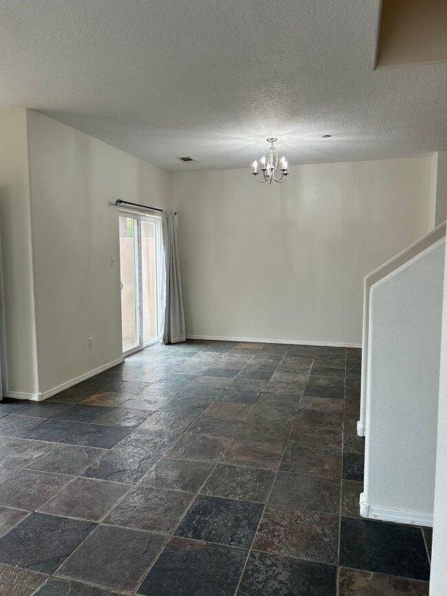 Photo - 4401 Santo Domingo St