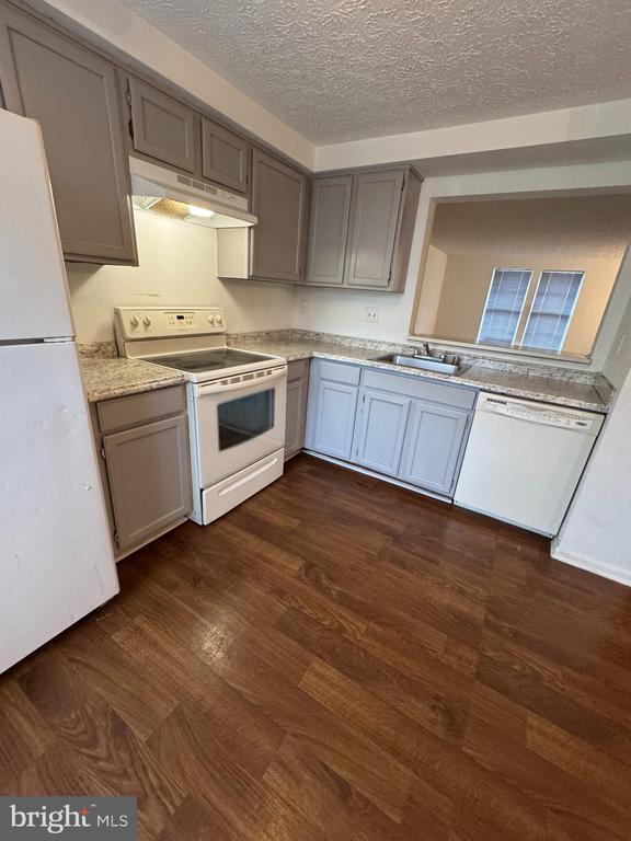 Photo - 9730 Red Clover Ct