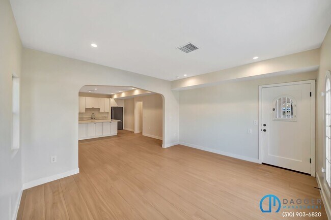 Photo - 2800 Winter St Unit 1