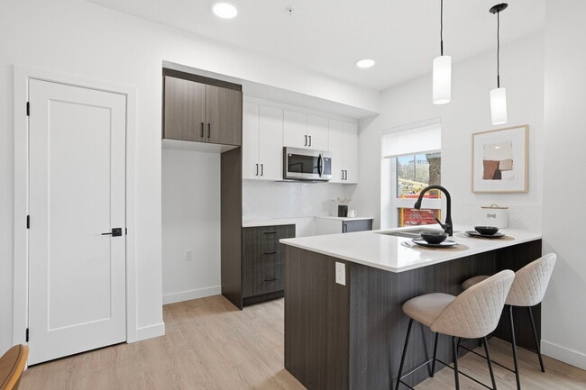 Photo - 7804-7107 107 St NW Unit 304