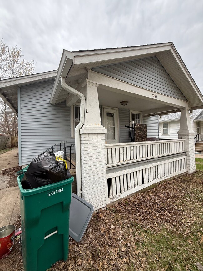 Photo - 1245 Sedgwick St