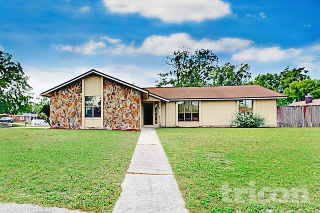 Photo - 2209 Constitution Dr