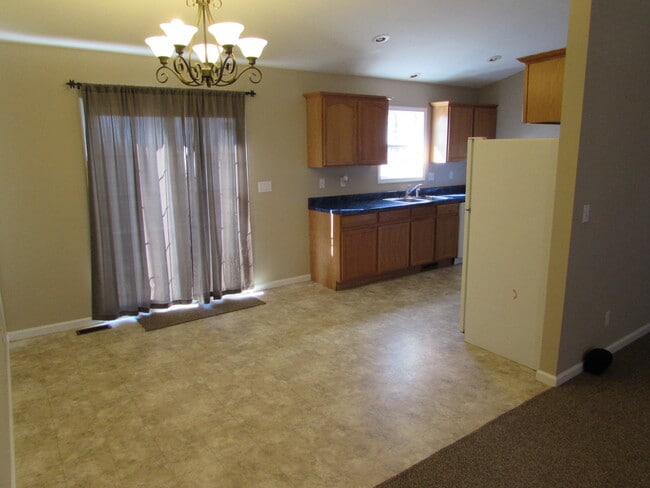 Photo - Located On Shalom Mountain