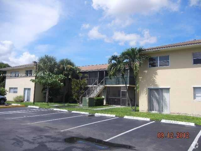 Building Photo - 15619 SW 73rd Cir Terrace Unit 10-1 Rental