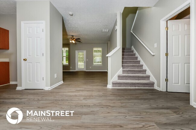 Photo - 4683 Highpoint Ln