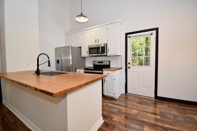 Photo - 3 Bed, 2 Bath Home in Ruston