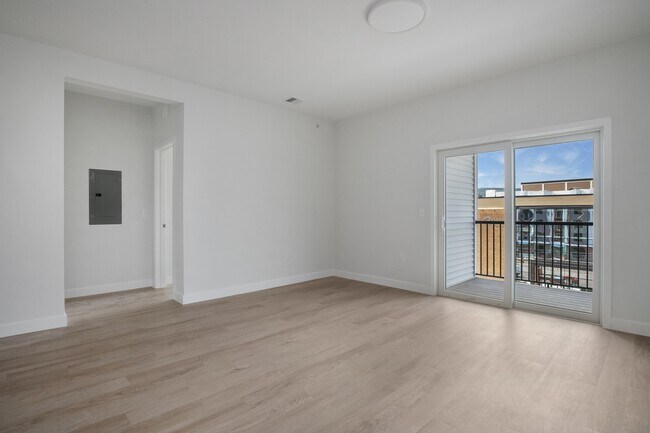 Photo - 100 N Main St Unit 102