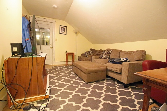 Photo - 73 June St Unit 2