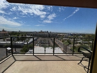 Photo - 4750 N Central Ave Unidad 7H Rental