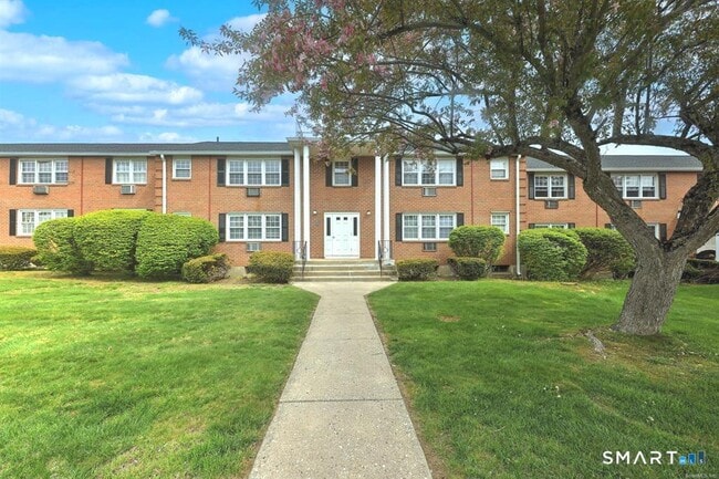 Building Photo - 1254 Farmington Ave Unit C