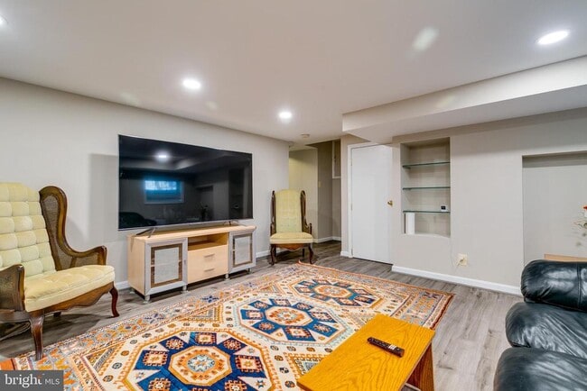 Photo - 12400 Bennett Rd