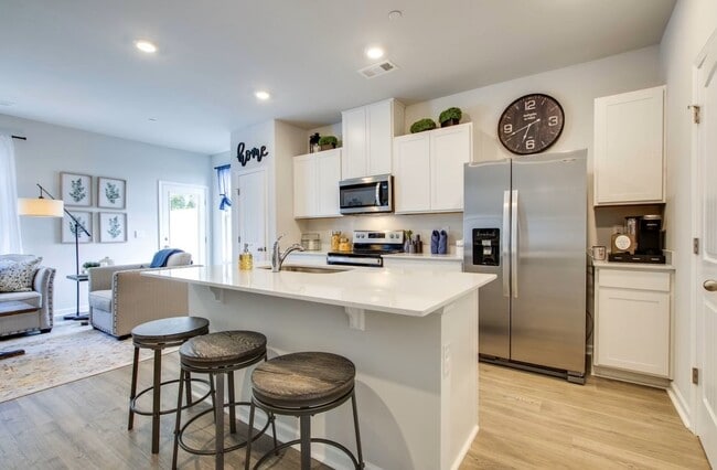 Photo - 165 Dale Mires Ln