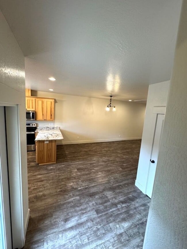 Photo - BM2613 Unit E