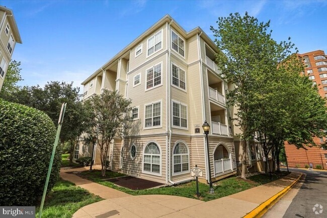 Building Photo - 4551 Strutfield Ln Unit 4219 Rental