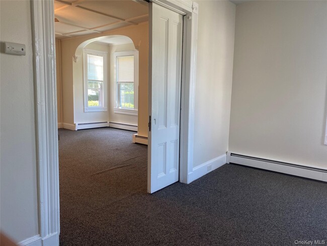 Photo - 245 Scudder Ave