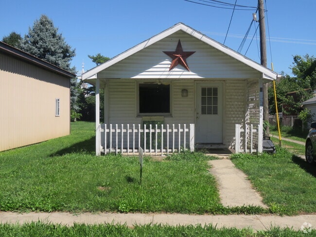 Building Photo - 106 E Walnut St Rental