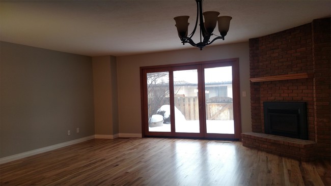 Photo - 1711 W Koch St Townhome