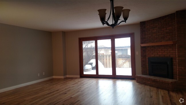 Building Photo - 1711 W Koch St Rental