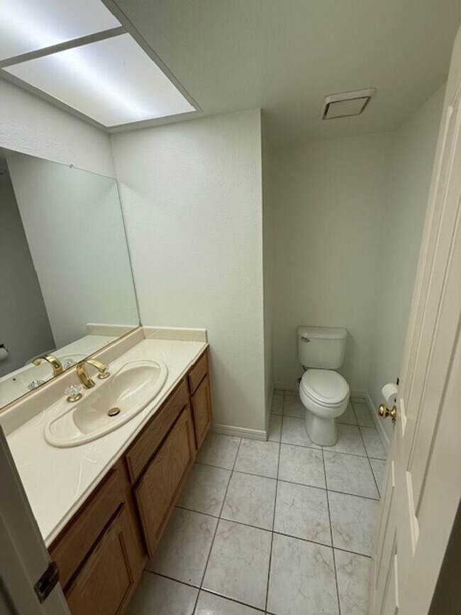 Photo - Castro Valley Modern Hillside House 3 bed. 2.5 bath, Close to Bart