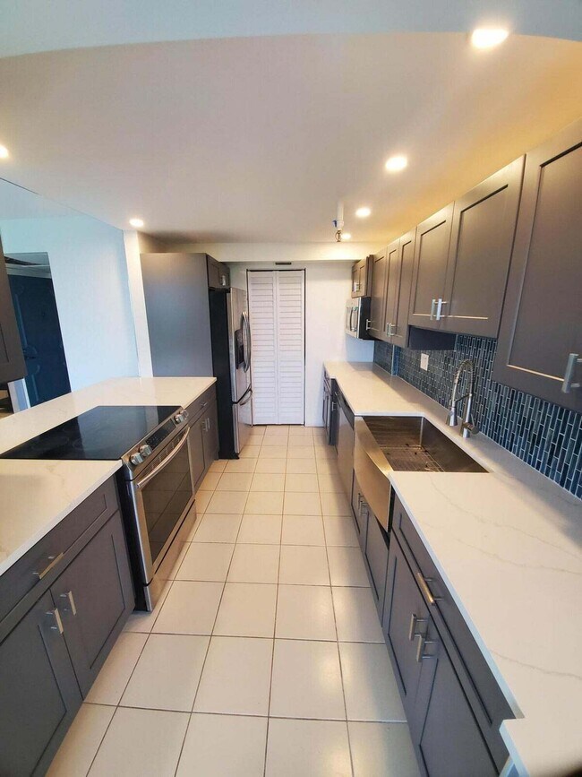 Photo - 859 Jeffery St Unit 509