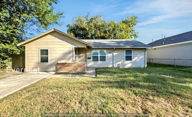 Photo - 2929 Sunbeam St