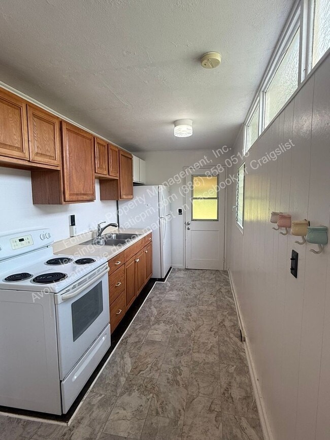Photo - 2847 Booth Rd Unit B4