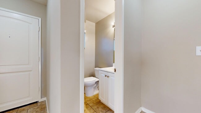 Photo - 20251 Cohasset St Unit 5