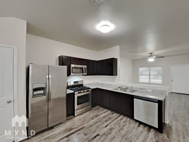 Photo - 1004 N Donald Way