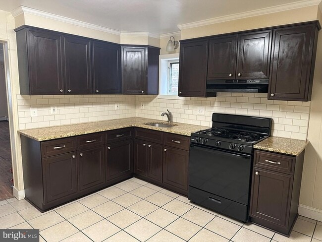 Photo - 705 Anderson St